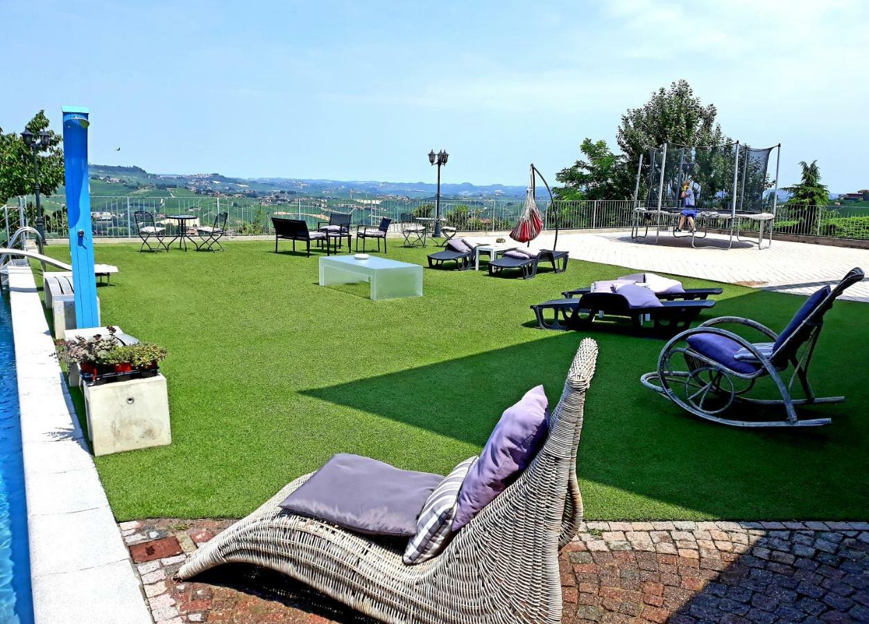 Гостьовий будинок Cascina Roella Монфорте-д'Альба Екстер'єр фото